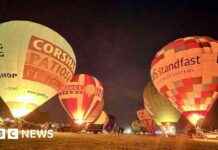 Bristol Balloon Fiesta Night Glow: Illuminating the Night Sky news-10082024-214348