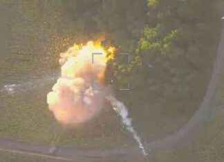 Ukraine’s Strategic Counterpunch: A Risky Move Against Russia news-12082024-173909