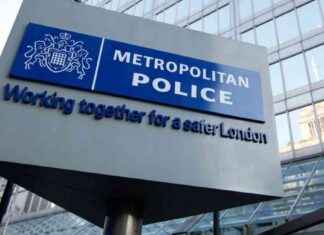 Teens Charged with Serious Far-Right Terror Offences news-16082024-055210