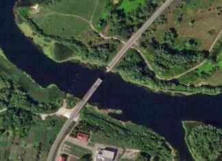 Ukraine secures control of Kursk by destroying third crucial bridge news-20082024-231920