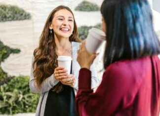 Balancing Boundaries: Managing a Boss Who Wants to Join Personal Events news-13092024-094817