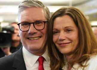 Keir Starmer’s Wife Receiving Clothes from Donor: David Lammy Defends Transparency news-16092024-000125