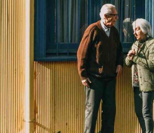 Divorce Considerations: Wife Forced to Take Social Security at 62 by Millionaire Husband news-17092024-172811