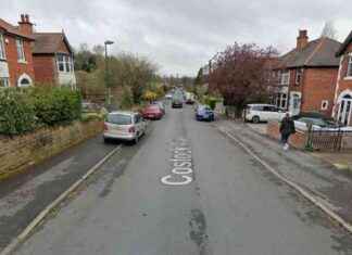 Tragic Accident: 8-Year-Old Boy Dies Falling from House Window in Nottingham news-19092024-014325