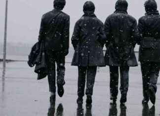 Rare Beatles Contract for Hamburg Residency Valued at £30,000 news-22092024-014351