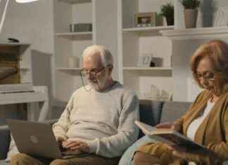 73-Year-Old Newlywed Upset Over Husband Leaving $1.8M Home to 10-Year-Old Relative news-22092024-094738