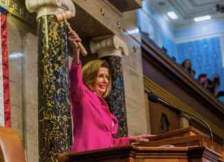 Pelosi’s Husband Sold $500K in Visa Shares Before Lawsuit, Stock Plummets news-26092024-053534