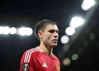 Comparing Manuel Ugarte to Manchester United Legends: Former Star’s Insight news-26092024-143643