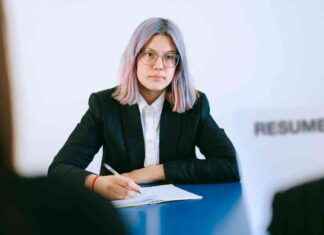 Incompetent HR Team Fired for Failing to Recognize Manager’s CV: System Flaw Exposed news-28092024-120704