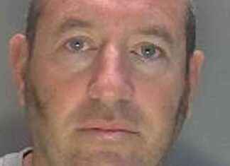 Former Met Police Officer David Carrick Charged with 8 Sexual Offences Against 2 Women news-07102024-221639