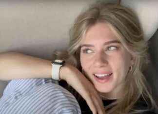 Qatar Airways CEO Offers Business Class Ticket to Stranded US Student news-15102024-090220