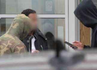 Residents criticize lack of information on hotel housing asylum seekers – migrants share harrowing experiences news-08112024-102100