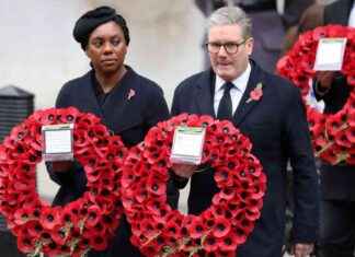 Starmer to Make Historic Armistice Day Visit to France news-11112024-025359