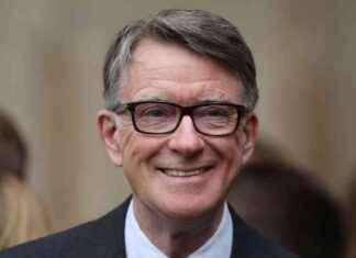 Lord Mandelson labeled ‘absolute moron’ by Trump campaign co-manager, appointed as Starmer’s US ambassador lord-mandelson-labeled-absolute-moron-by-trump-campaign-co-manager-appointed-as-starmers-us-ambassador