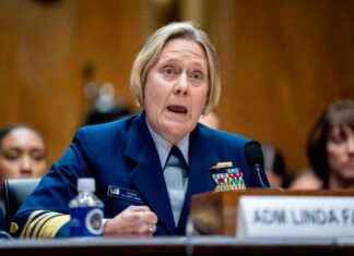 US Coast Guard Chief Shocked by Sudden Dismissal us-coast-guard-chief-shocked-by-sudden-dismissal