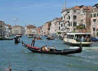 Future of Tourism: Venice’s High Entrance Fees Impact Visitors future-of-tourism-venices-high-entrance-fees-mpact-visitors