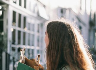 Kurt Geiger London Kensington Bag: Discover Its Timeless Elegance