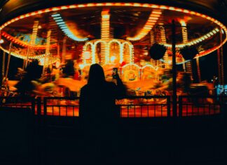 Layla London Gif: Discover The Magic Behind Her Captivating Moments