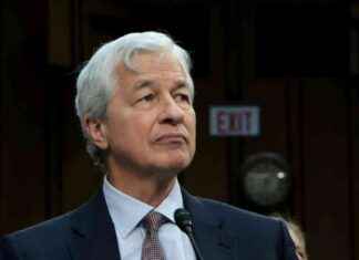 Remote Work Criticized by Dimon for Lack of Presence on Fridays remote-work-criticized-by-dimon-for-lack-of-presence-on-fridays