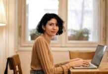 Remote Work: Guide to Juggling Multiple Jobs Successfully remote-work-guide-to-juggling-multiple-jobs-successfully